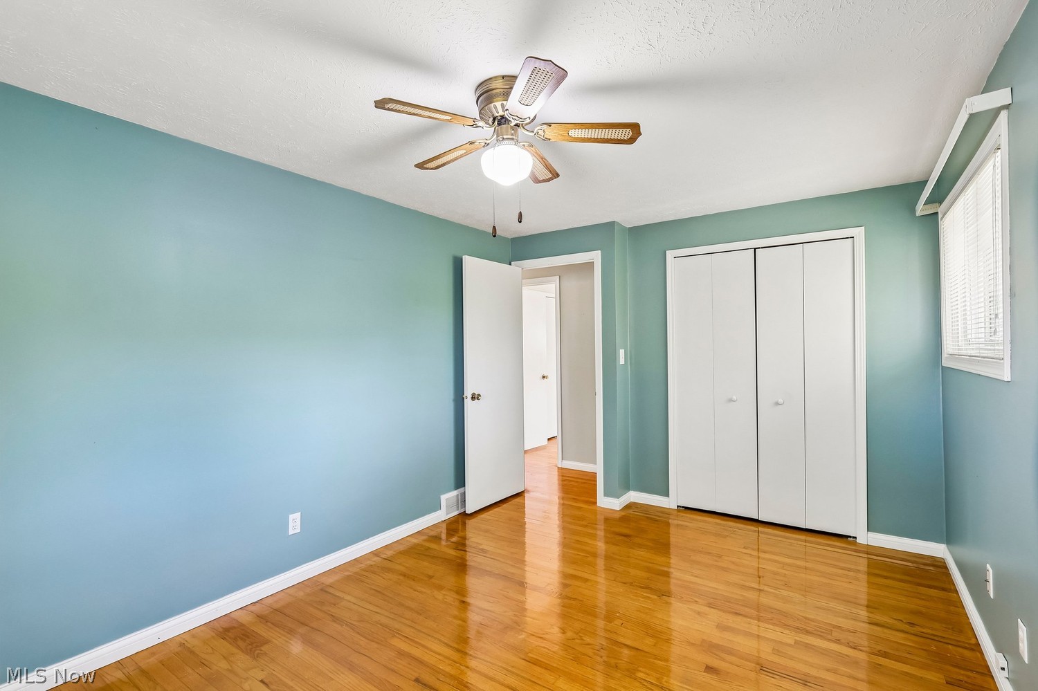 32825 W Nimrod Street Solon OH 44139