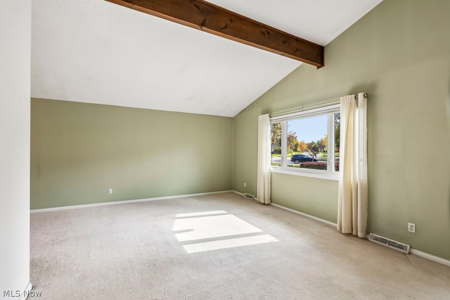 32825 W Nimrod Street Solon OH 44139