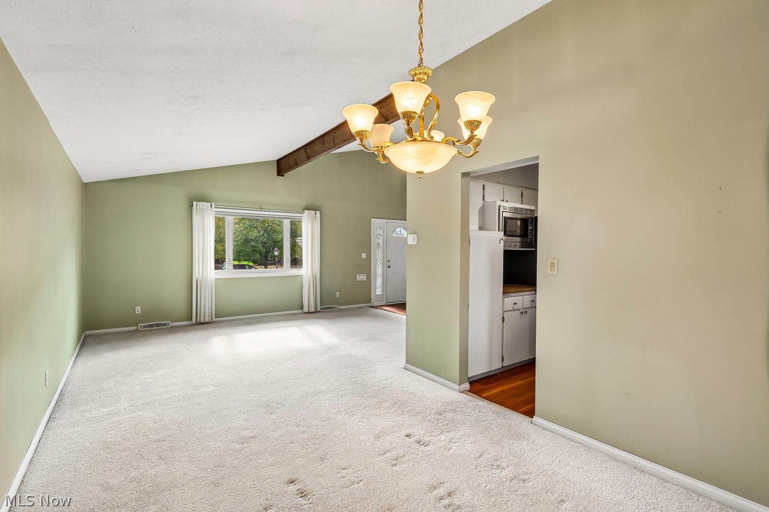 32825 W Nimrod Street Solon OH 44139