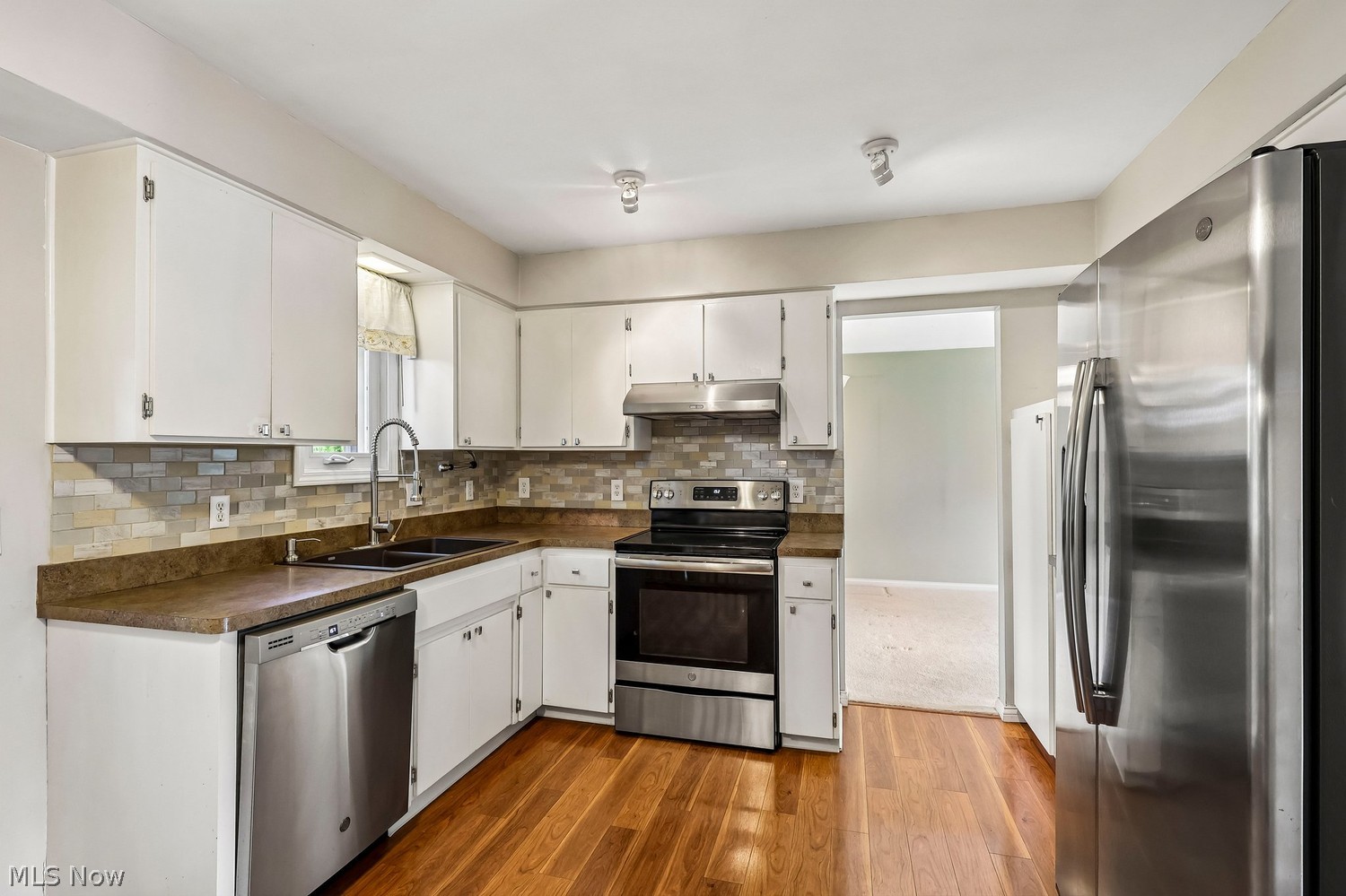 32825 W Nimrod Street Solon OH 44139