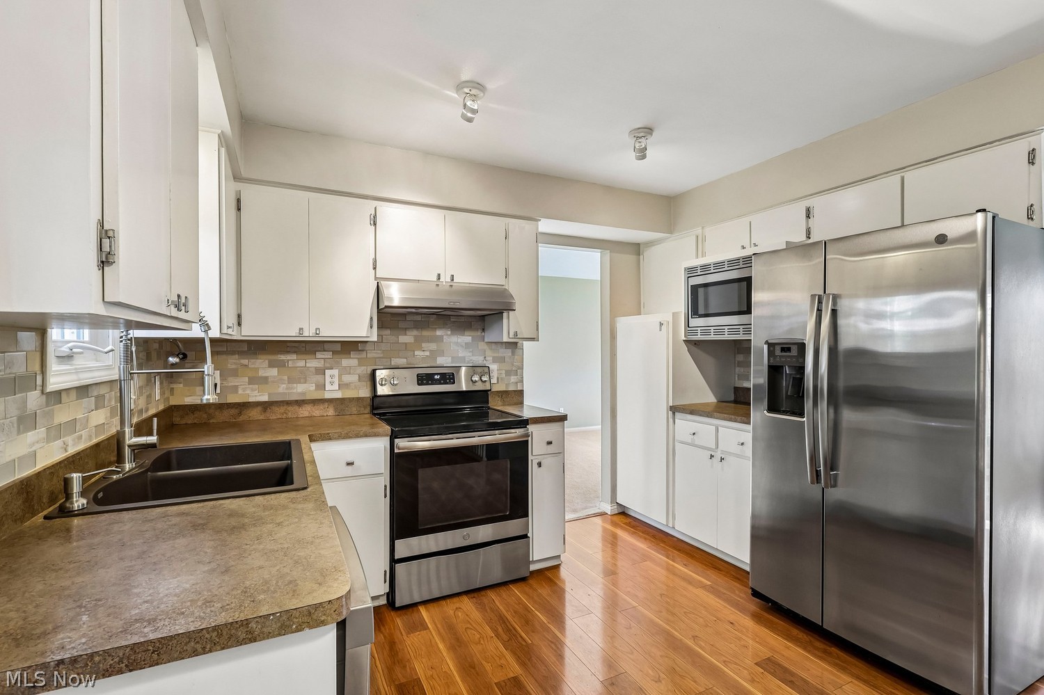 32825 W Nimrod Street Solon OH 44139