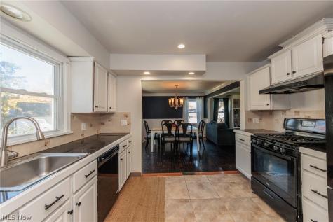 6506 Glencoe Avenue Brooklyn OH 44144