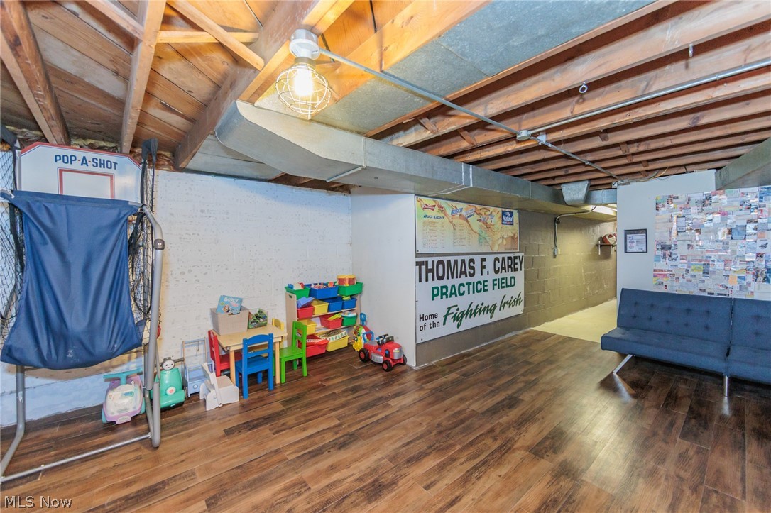 6506 Glencoe Avenue Brooklyn OH 44144