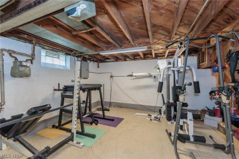 6506 Glencoe Avenue Brooklyn OH 44144