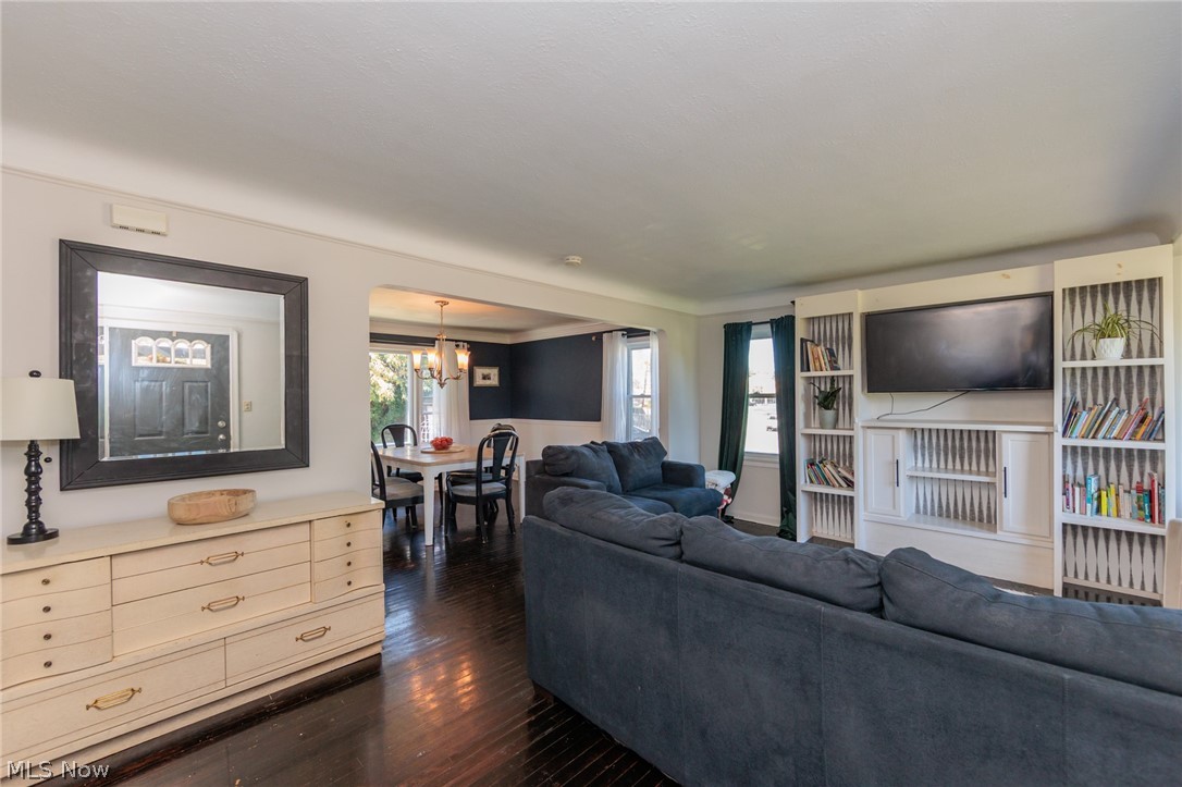 6506 Glencoe Avenue Brooklyn OH 44144