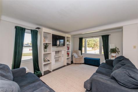 6506 Glencoe Avenue Brooklyn OH 44144
