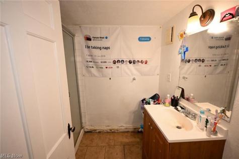 4541 W 174th Street Cleveland OH 44135