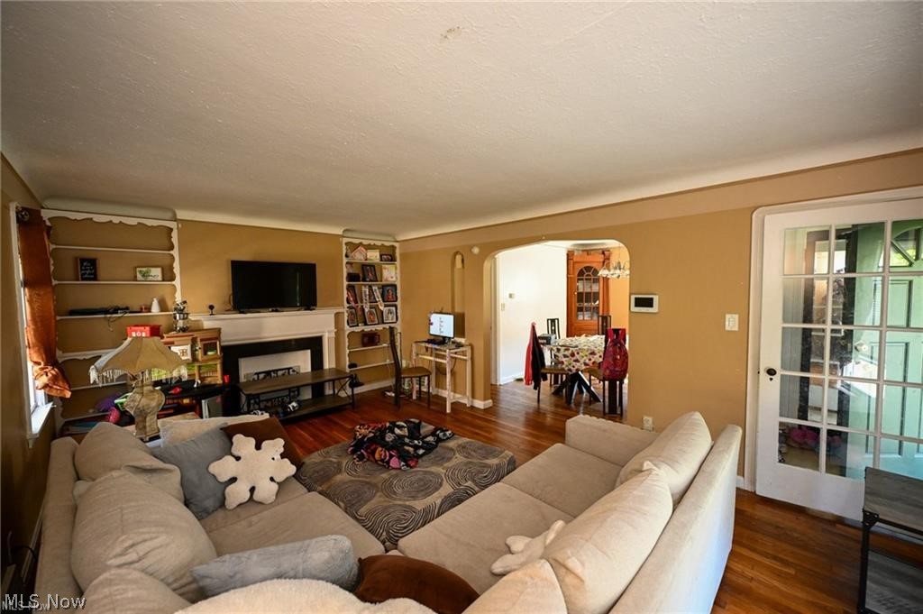 4541 W 174th Street Cleveland OH 44135