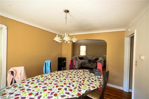 4541 W 174th Street Cleveland OH 44135