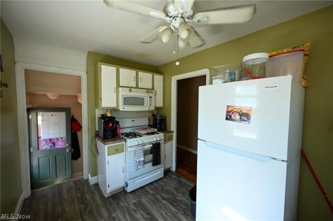 4541 W 174th Street Cleveland OH 44135