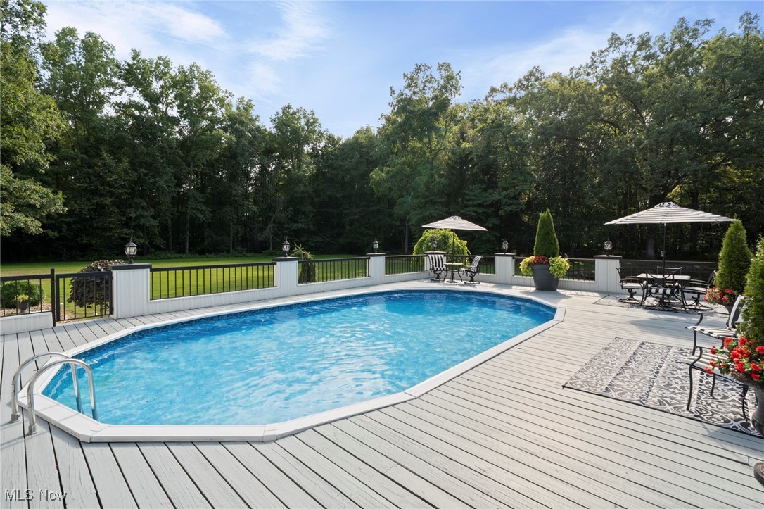 2702 Mcmullen Allen Road Newton Falls OH 44444