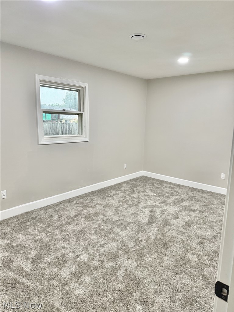 5629 London Drive Austintown OH 44515