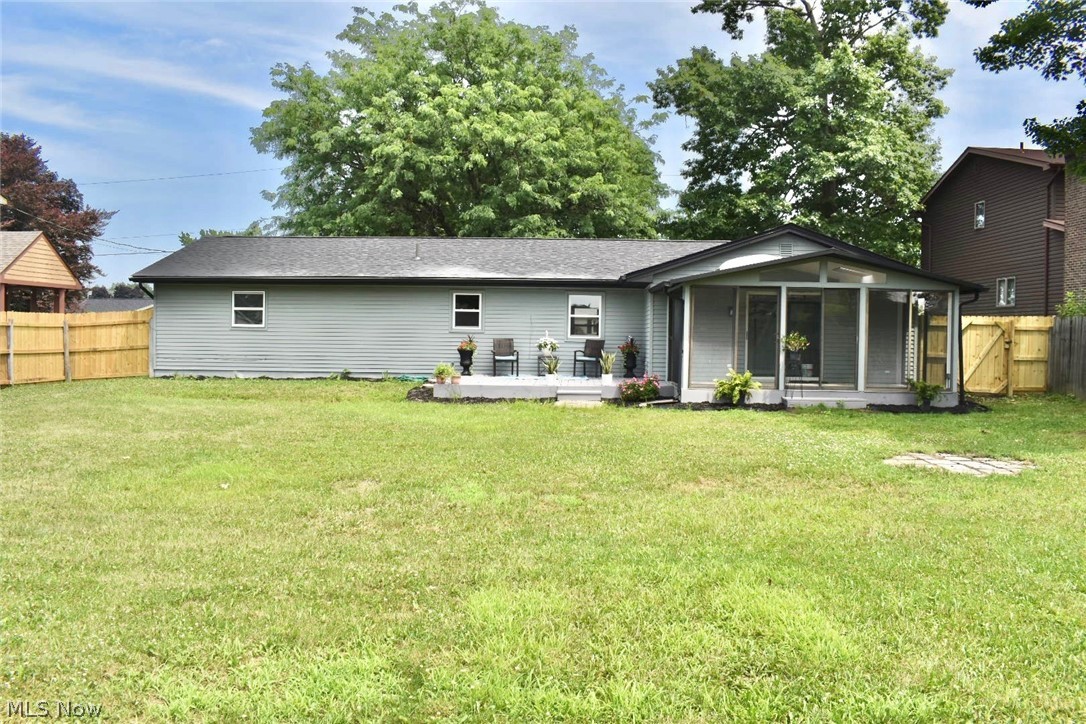 5629 London Drive Austintown OH 44515