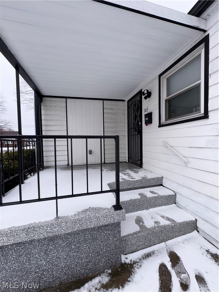 703 Palmer Avenue Youngstown OH 44502