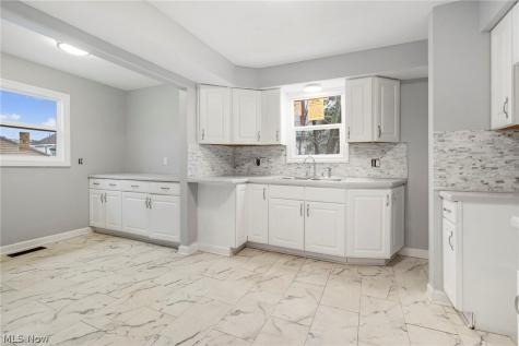 2711 Blair Place SW Canton OH 44710