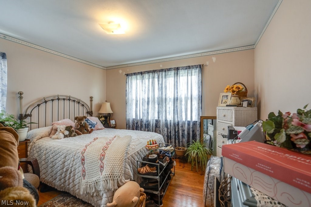 7295 Oakwood Road Parma OH 44130