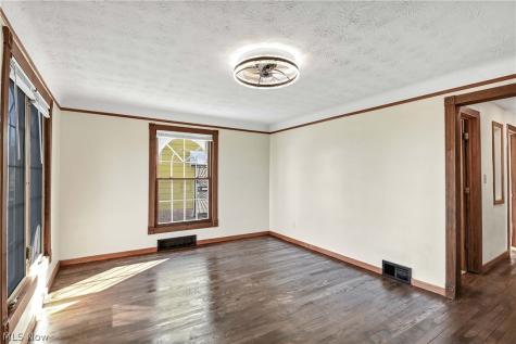 9502 Plymouth Avenue Garfield Heights OH 44125