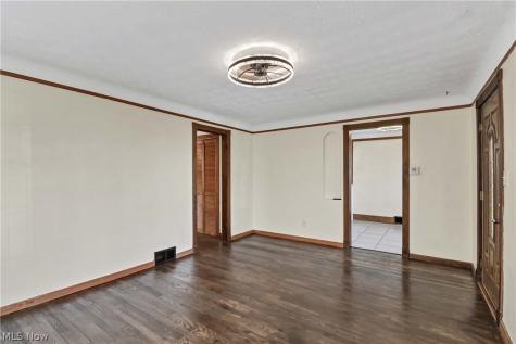 9502 Plymouth Avenue Garfield Heights OH 44125