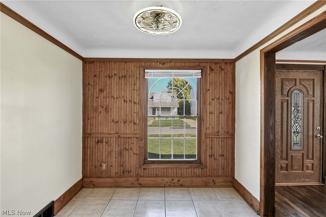 9502 Plymouth Avenue Garfield Heights OH 44125