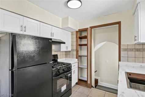 9502 Plymouth Avenue Garfield Heights OH 44125