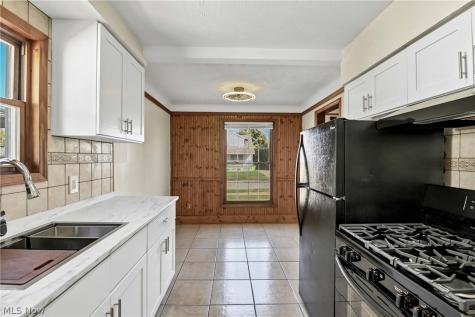 9502 Plymouth Avenue Garfield Heights OH 44125