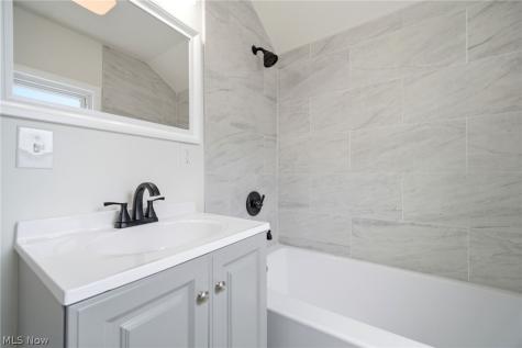 3753 Berkeley Road Cleveland Heights OH 44118