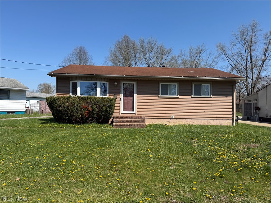 2860 Linda Drive NW Warren OH 44485