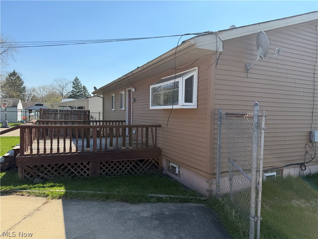 2860 Linda Drive NW Warren OH 44485