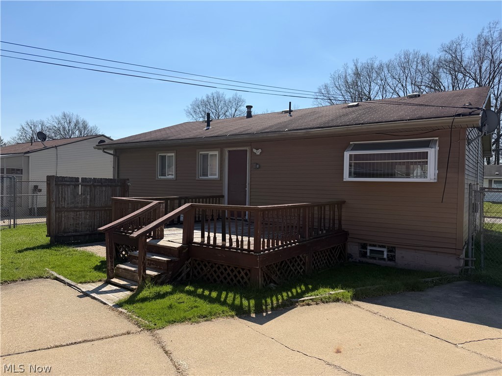 2860 Linda Drive NW Warren OH 44485