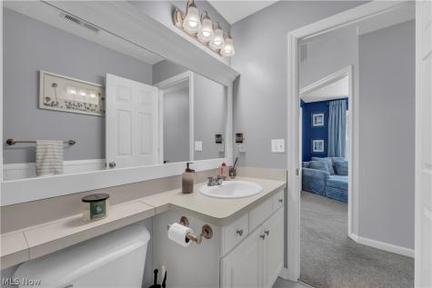 42 Vista Circle North Olmsted OH 44070