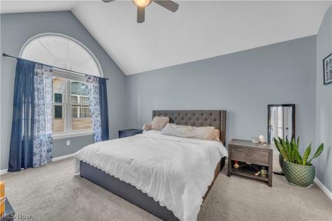 42 Vista Circle North Olmsted OH 44070