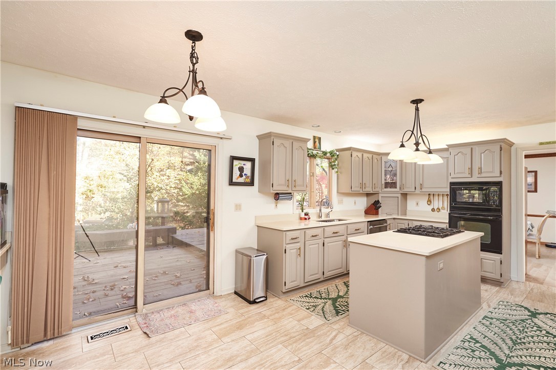 8477 Timber Trail Brecksville OH 44141