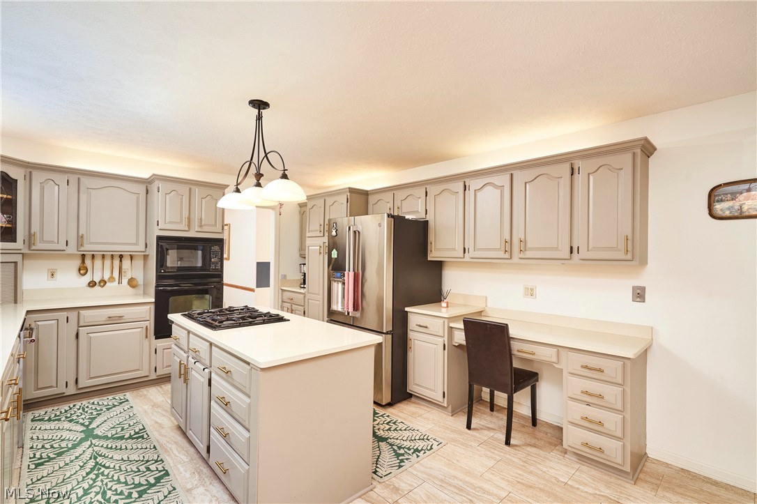8477 Timber Trail Brecksville OH 44141