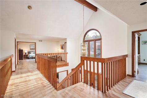 8477 Timber Trail Brecksville OH 44141