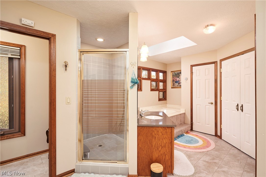 8477 Timber Trail Brecksville OH 44141
