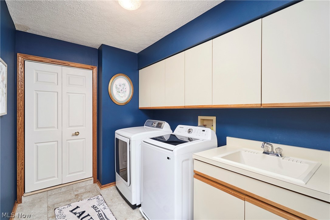 8477 Timber Trail Brecksville OH 44141