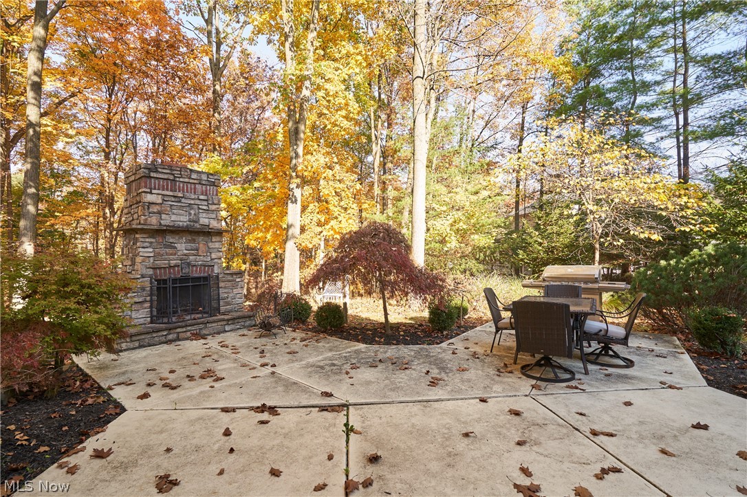 8477 Timber Trail Brecksville OH 44141