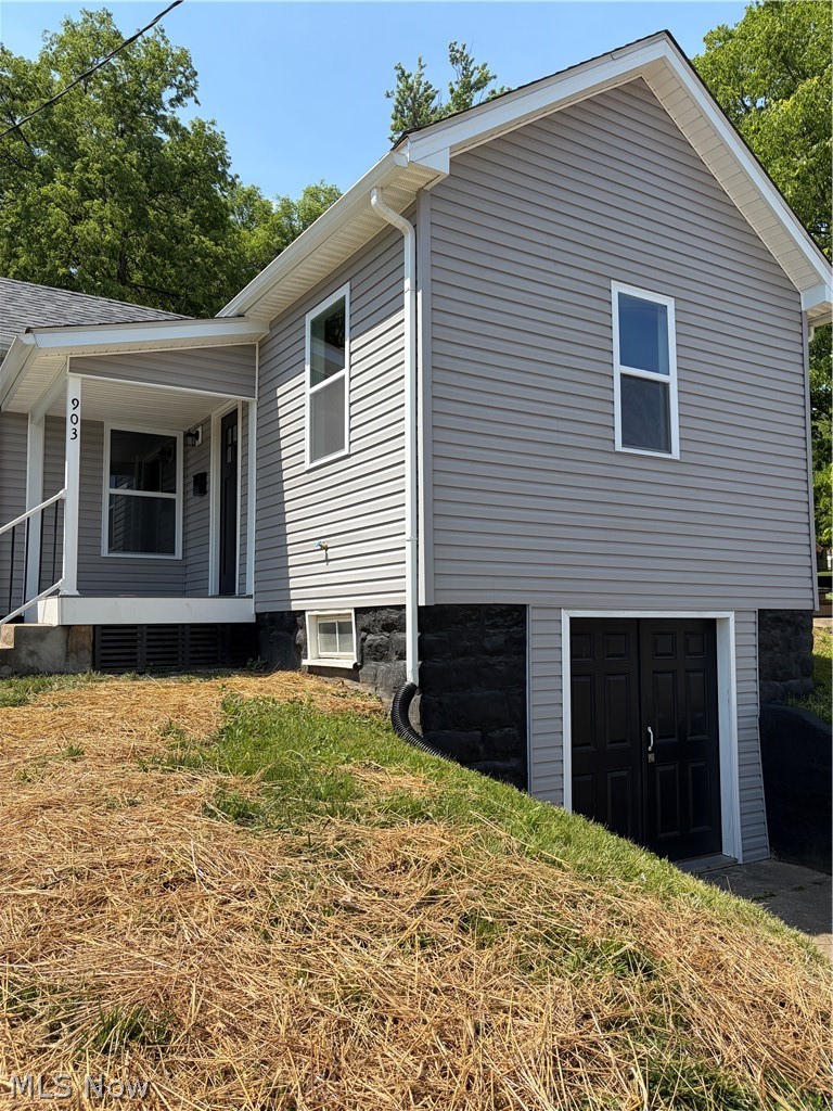 903 Blue Avenue Zanesville OH 43701