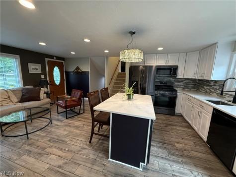 5075 Jaycox Road North Ridgeville OH 44039