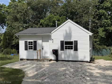 623 Highland Avenue Barberton OH 44203