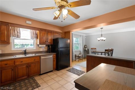 13967 Mohawk Trail Middleburg Heights OH 44130