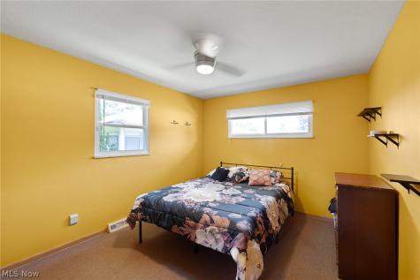 13967 Mohawk Trail Middleburg Heights OH 44130