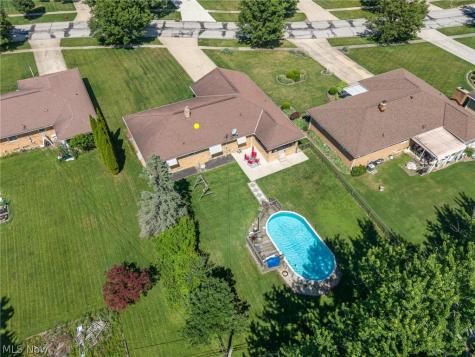 13967 Mohawk Trail Middleburg Heights OH 44130