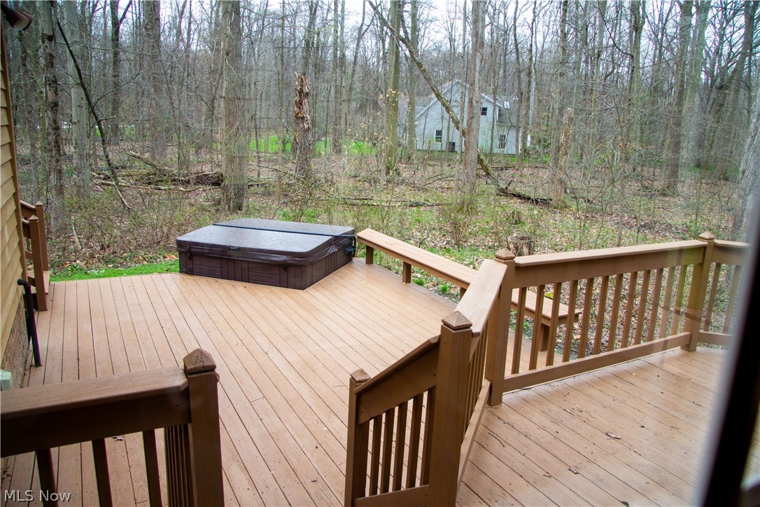 8215 Whispering Pines Drive Novelty OH 44072
