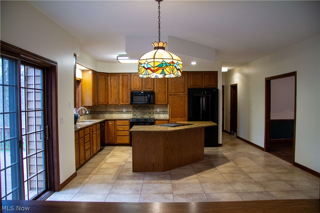 8215 Whispering Pines Drive Novelty OH 44072