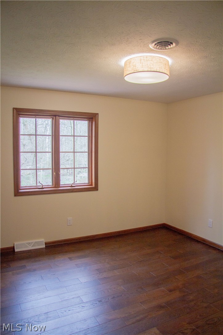 8215 Whispering Pines Drive Novelty OH 44072