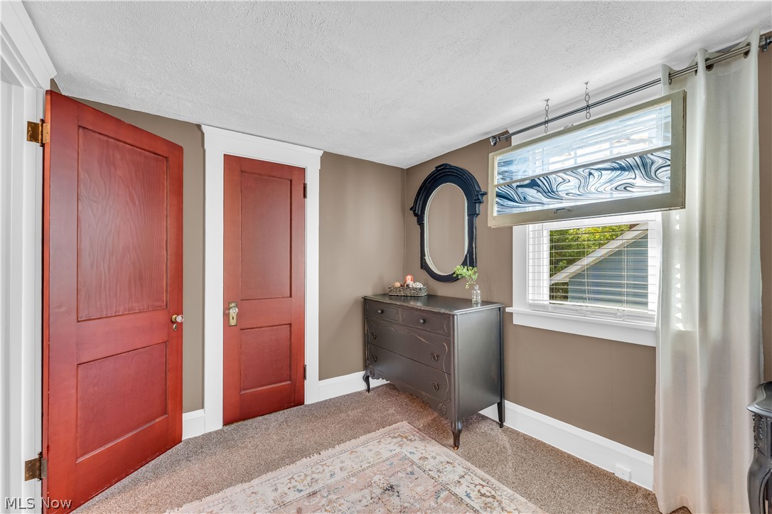 1563 Commodore Road Lyndhurst OH 44124