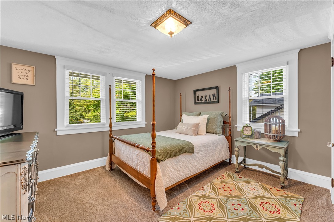 1563 Commodore Road Lyndhurst OH 44124