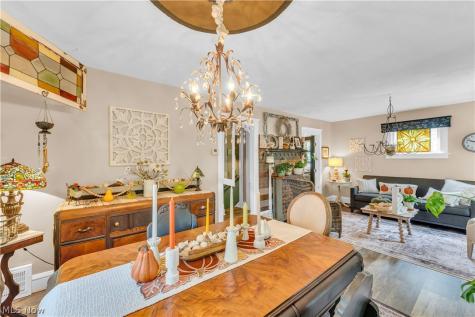 1563 Commodore Road Lyndhurst OH 44124