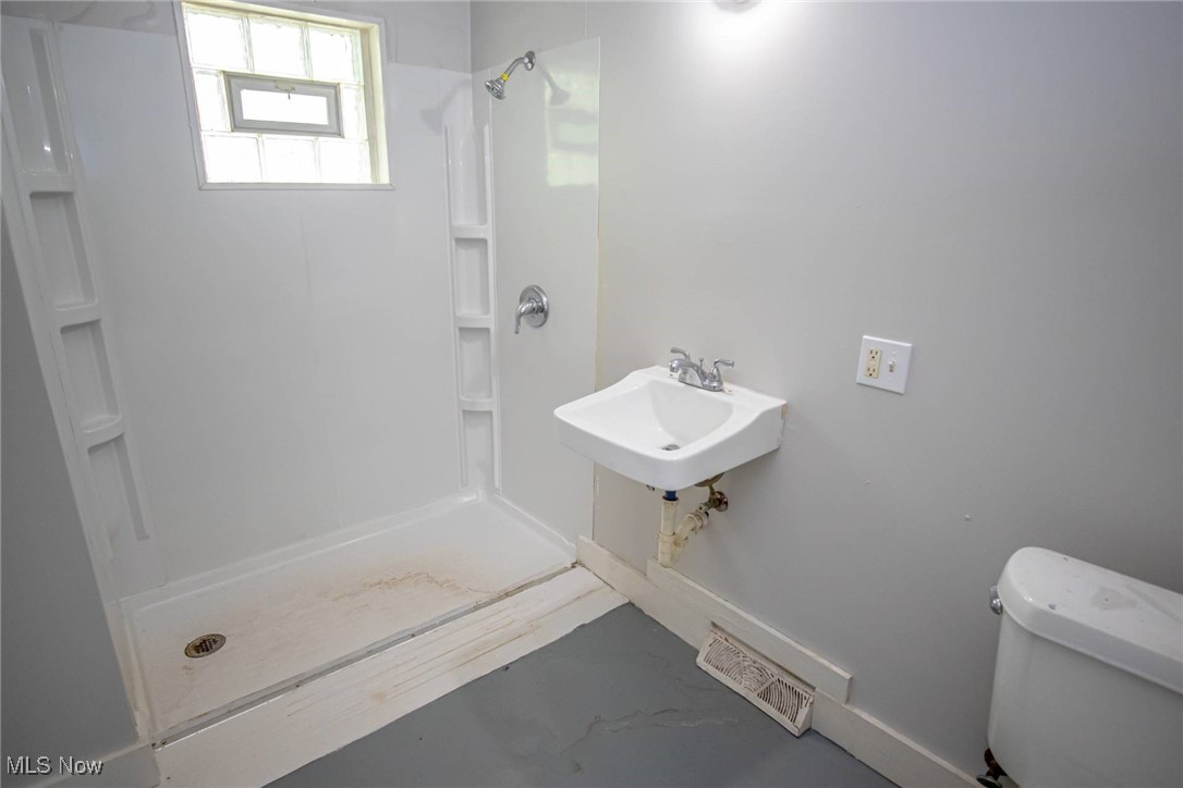 970 Mercer Avenue Akron OH 44320